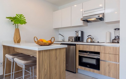 HH-Studio203S - Studio with Harbor View & Near where U want to be 4