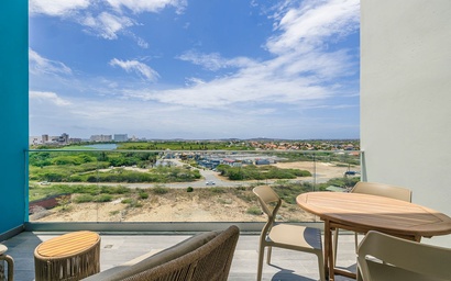 A360.E61- Island Elegance 3BR Penthouse Near Eagle Beach 8