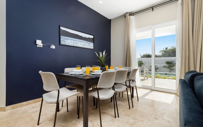 Stunning 10-bedroom Private Villa 4