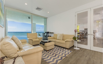 Exclusive Villa on the Beach 7