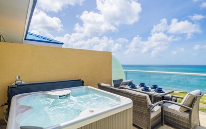 3BPH-BluePH3-4 - Modern Luxury Penthouse with Amazing Oceanview and Jacuzzi Sunsets 2