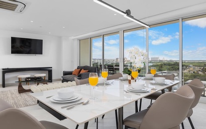 A360.E41-Spacious 3BR in Top Location- Beachwalk Bliss