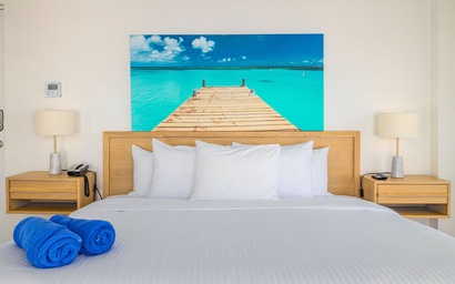 HH-Studio401 - Ocean and City View Downtown Upscale Studio 9