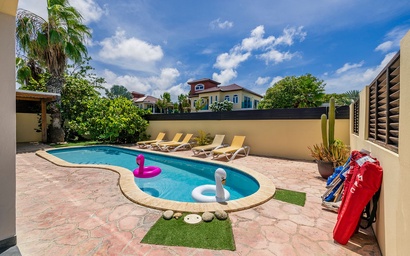 Exclusive 4BR Aruba Villa with Pool