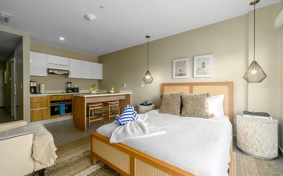 HH-Studio308 - Modern Studio with a View 9