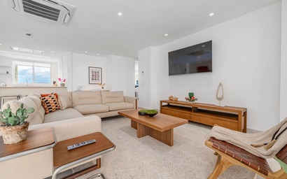A360.E61- Island Elegance 3BR Penthouse Near Eagle Beach 5