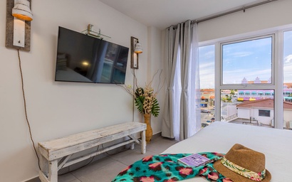 HH-Studio422S - Unforgettable, Where Excellence & Convenience Meet 10