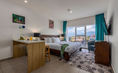 HH-Studio518s - Beautiful Studio overlooking Oranjestad and the blue Ocean 2
