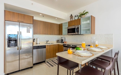 1BS-Blue212 - Bet for this unit and enjoy the Ocean View, Condo for 4. 7