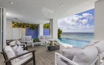 Exclusive Villa on the Beach 4