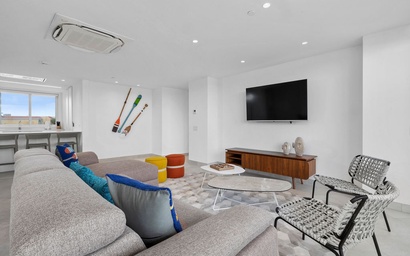 A360.E21 - New Luxury 3-Bedroom Condo at Eagle Beach 4