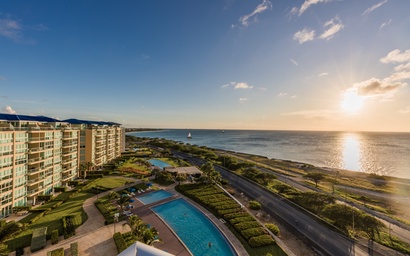 3BPH-BluePH1-2 - Designers Duplex Penthouse with best OCEAN view 3