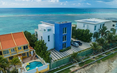 Exclusive Villa on the Beach 8