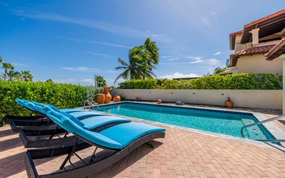 Luxury 2-Bedroom Villa with Private Pool 2