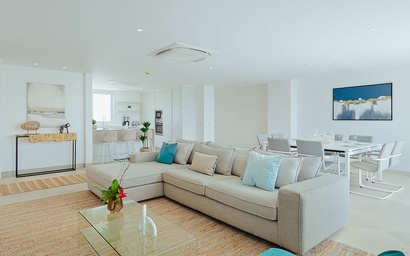 A360.E62- Luxury 3BR Suite with Terrace Near Eagle Beach 8