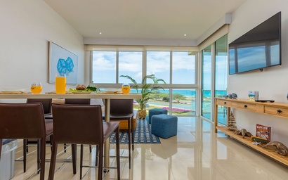 1BS-Blue212 - Bet for this unit and enjoy the Ocean View, Condo for 4. 5