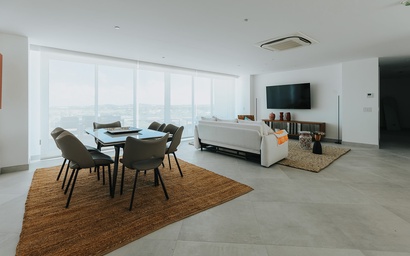 A360.E42 -Chic 3BR Escape Near the Sand, Best Location 3