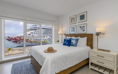 HH-Studio503S - Love Where U Live and Stay, Turquoise view Studio 3