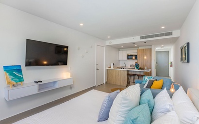 Studio-Azure322 - Live By The Water. Period. 7