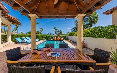 Luxury 2-Bedroom Villa with Private Pool 4