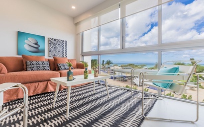 3BS-Azure216 -Vibrant 3BR Mid-Century Modern Condo w/ Ocean Views