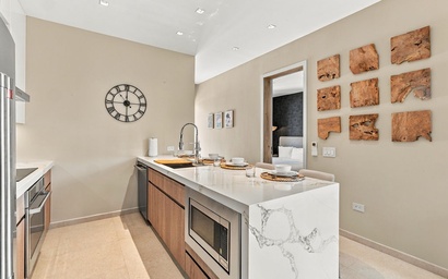 Walishali110- Island Breeze with BBQ and Patio 8