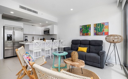 2BSGF-Azure114 - Luxurious Beach Vibes Retreat w/ Private Hot Tub 6