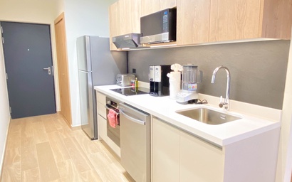 Bonsai106-Ground Floor 2BR Suite | Pool Access | Near Palm Beach 6