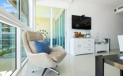 1BS-Blue422 - Very Relaxing and Mellow Ocean View Condo for 4. 10