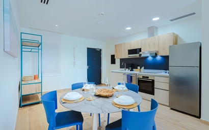 Bonsai Accessible 1BR Suite-Forest 111 3