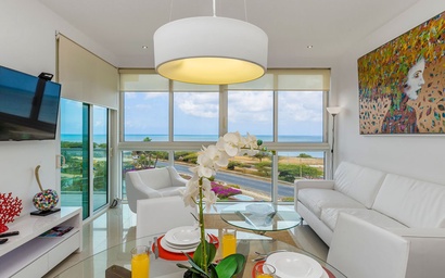 1BS-Blue413 - Sunny days are here,Ocean View condo! 2