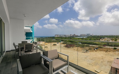 A360.E41-Spacious 3BR in Top Location- Beachwalk Bliss 10