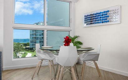 3BS-Blue431 - Modern Ocean View Three Bedroom Condo 9