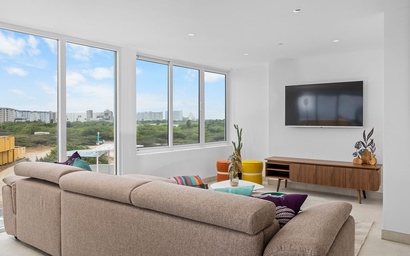 A360.W22 - Panoramic Oceanview 3BR at Eagle Beach 2