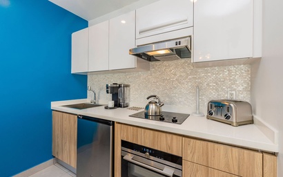 HH-Studio417 - Toes in the Sand! 6