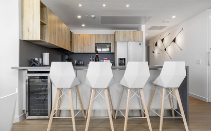 3BS-Blue431 - Modern Ocean View Three Bedroom Condo 10