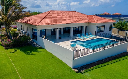 Seabreeze Luxury 4BDR Villa