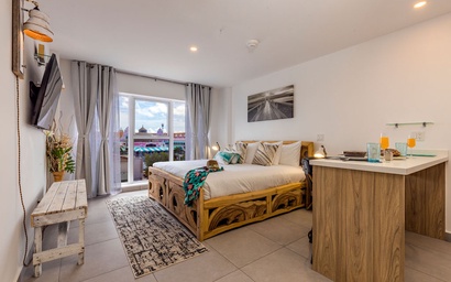 HH-Studio422S - Unforgettable, Where Excellence & Convenience Meet 4