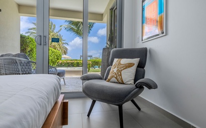 2BSGF-Azure126 - Oceanfront Retreat with Private patio and Hot tub. 6