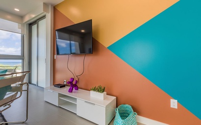 3BS-Azure216 -Vibrant 3BR Mid-Century Modern Condo w/ Ocean Views 5