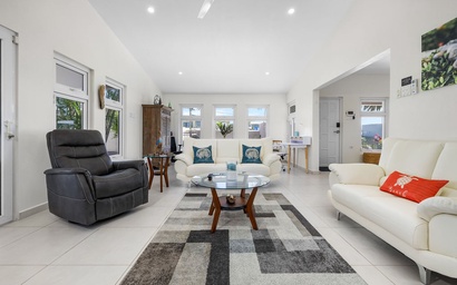 Chic & Serene 4BR Retreat –10 Min to Beaches! 8