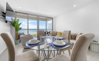 1BApt-Azure524 - Beachfront 1BR Suite with Sunset Balcony 2