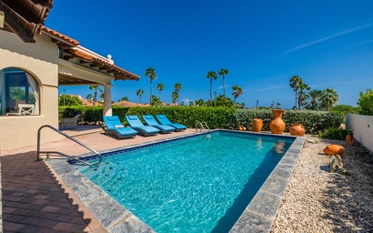 Luxury 2-Bedroom Villa with Private Pool 7