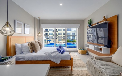 HH-Studio308 - Modern Studio with a View 6