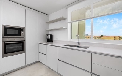 A360.E31 - Sunny Side Stay | 3BR in Prime Aruba Spot 5