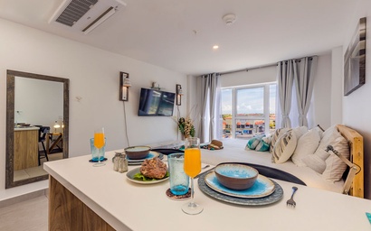 HH-Studio422S - Unforgettable, Where Excellence & Convenience Meet 3