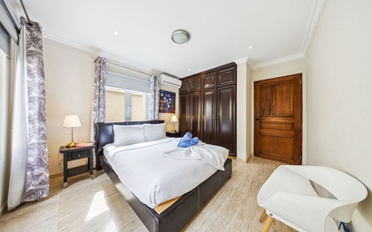 Esmeralda65 - Private 4BR Villa + Pool & BBQ in Noord 2