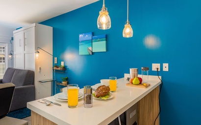 HH-Studio417 - Toes in the Sand! 5