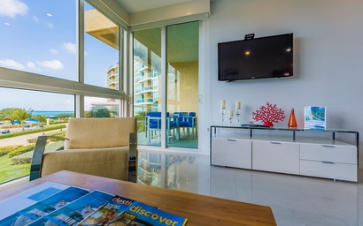 1BS-Blue222 - Just chill, get a drink, relax and repeat 5