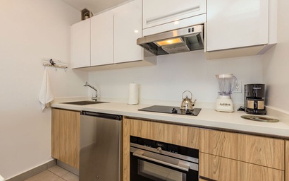 HH-Studio422S - Unforgettable, Where Excellence & Convenience Meet 8